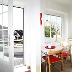 Dornbusch Mit Blick Aufs Steinhuder Meer, Parkplatz Inklusive * Steinhude