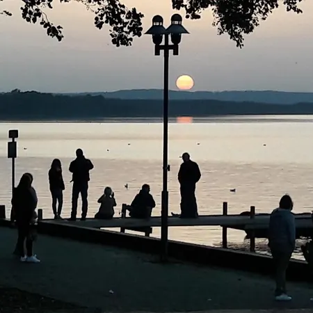 Dornbusch Mit Blick Aufs Steinhuder Meer, Parkplatz Inklusive Lägenhet *